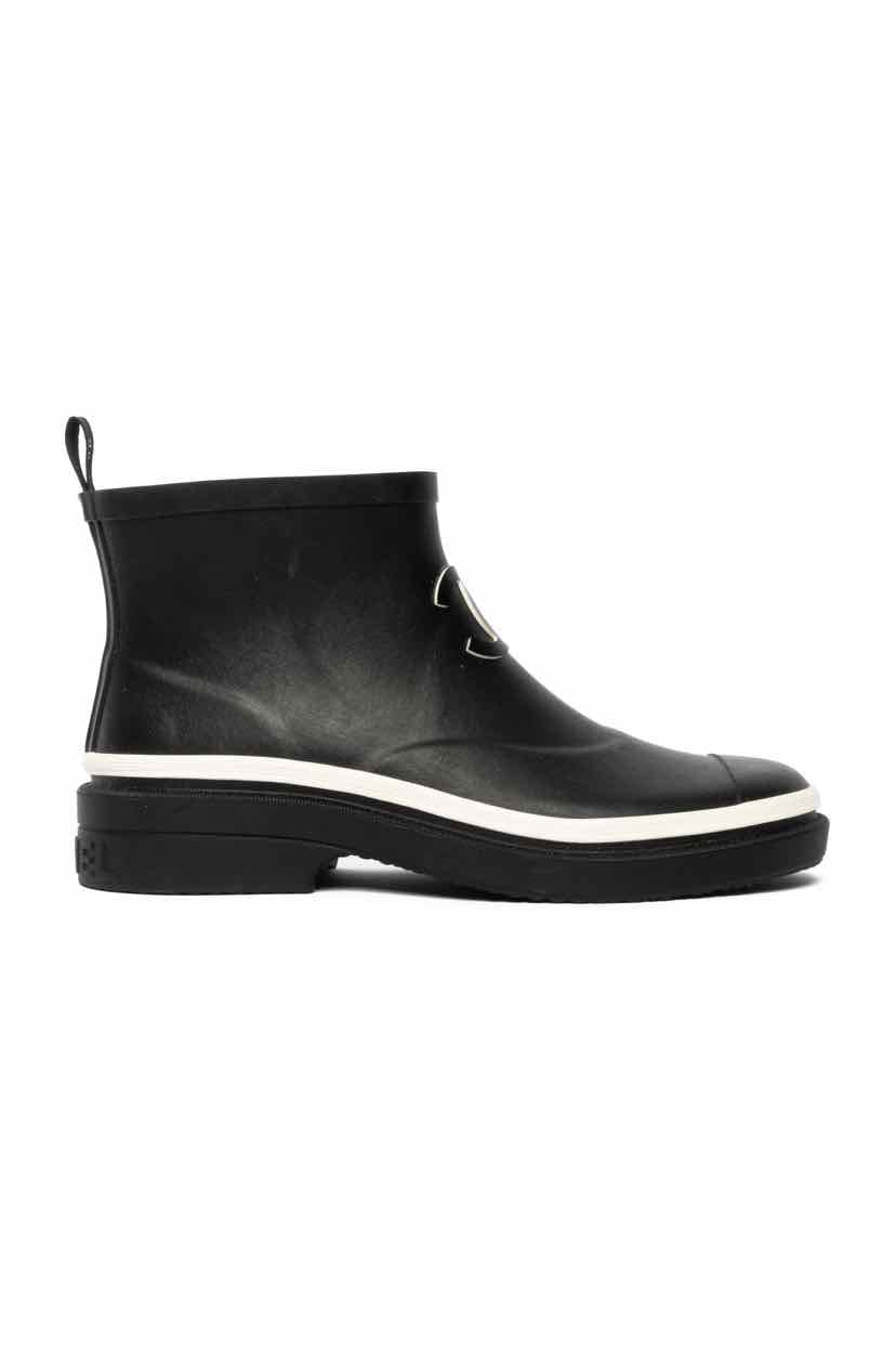 2023 Chanel Size 40 CC Logo Rain Boots