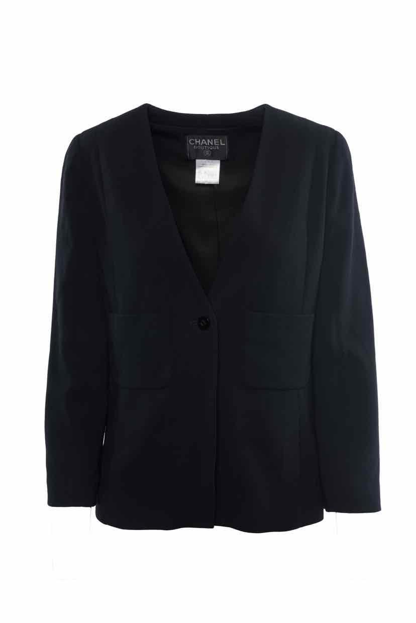 Chanel Size 38 Wool Blazer