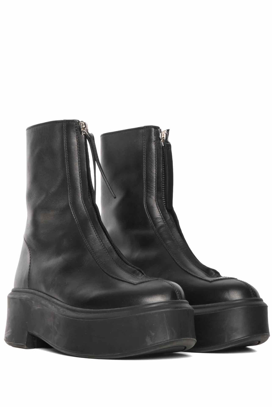 The Row Size 35 Leather Zipped Ankle Boots