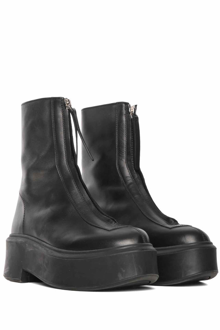 The Row Size 35 Leather Zipped Ankle Boots