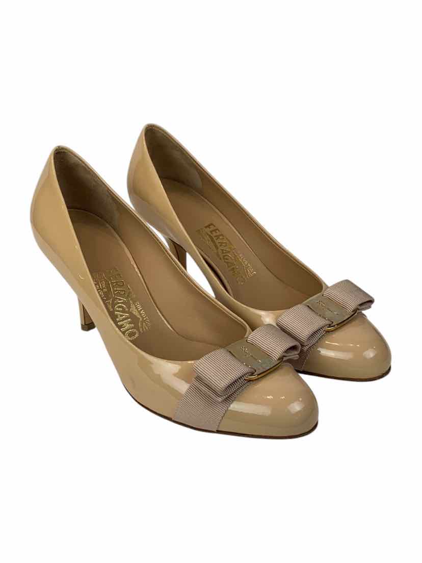 Salvatore Ferragamo Size 6.5 Carla 70 Pumps