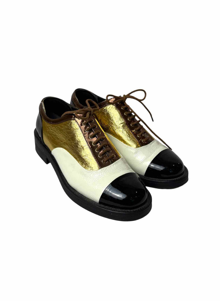 2017 Interlocking CC Chanel Size 38 Flats