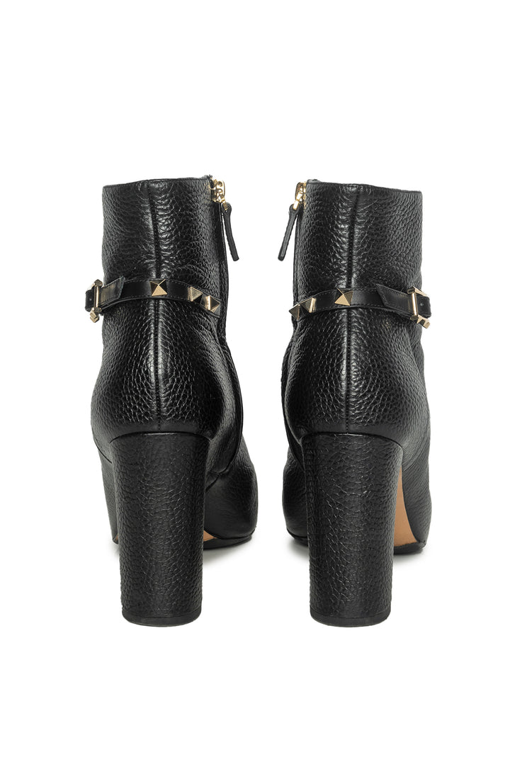 Valentino Size 40 Rockstud Accent Grainy Calfskin Ankle Boots