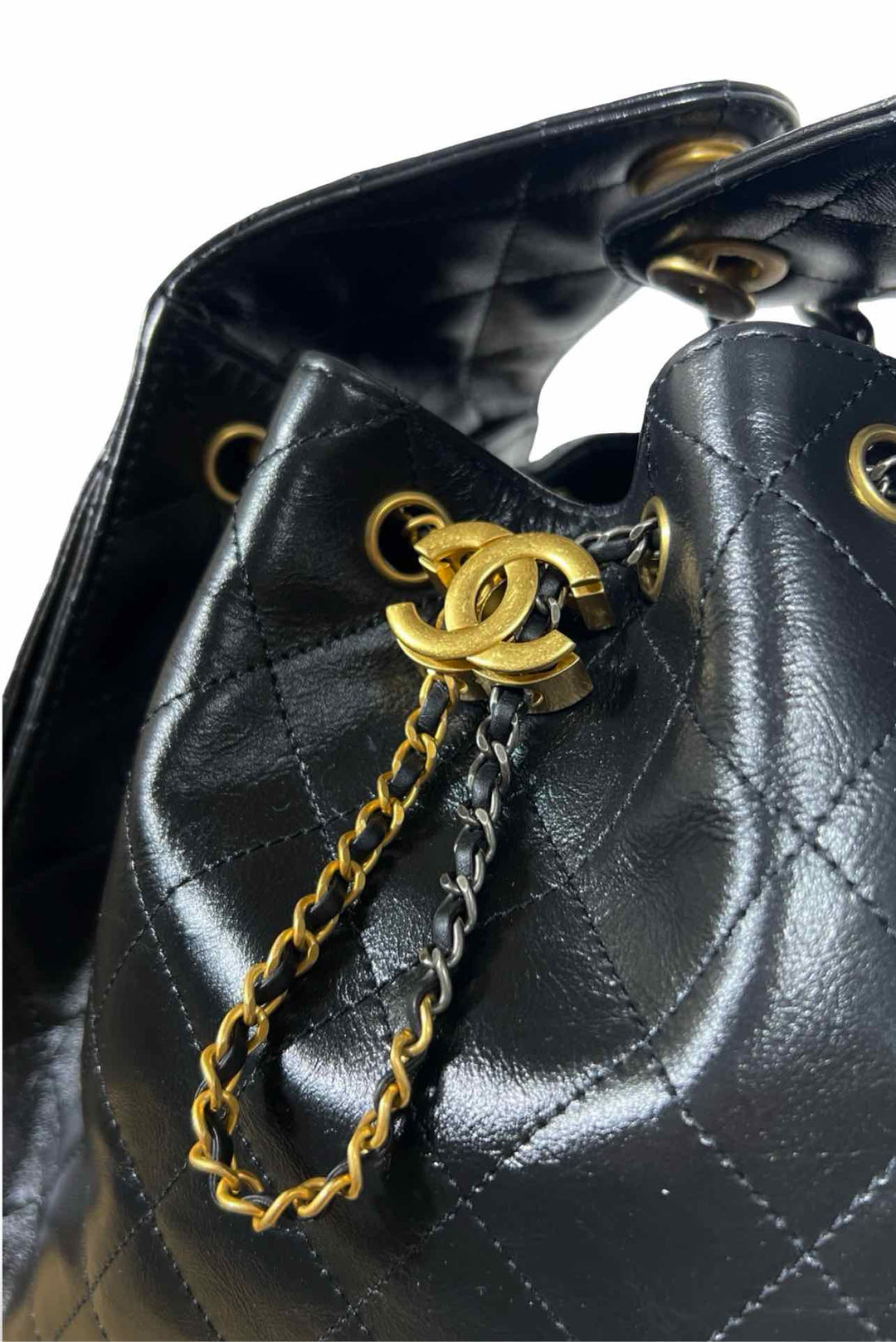 Chanel 25 Small Hobo