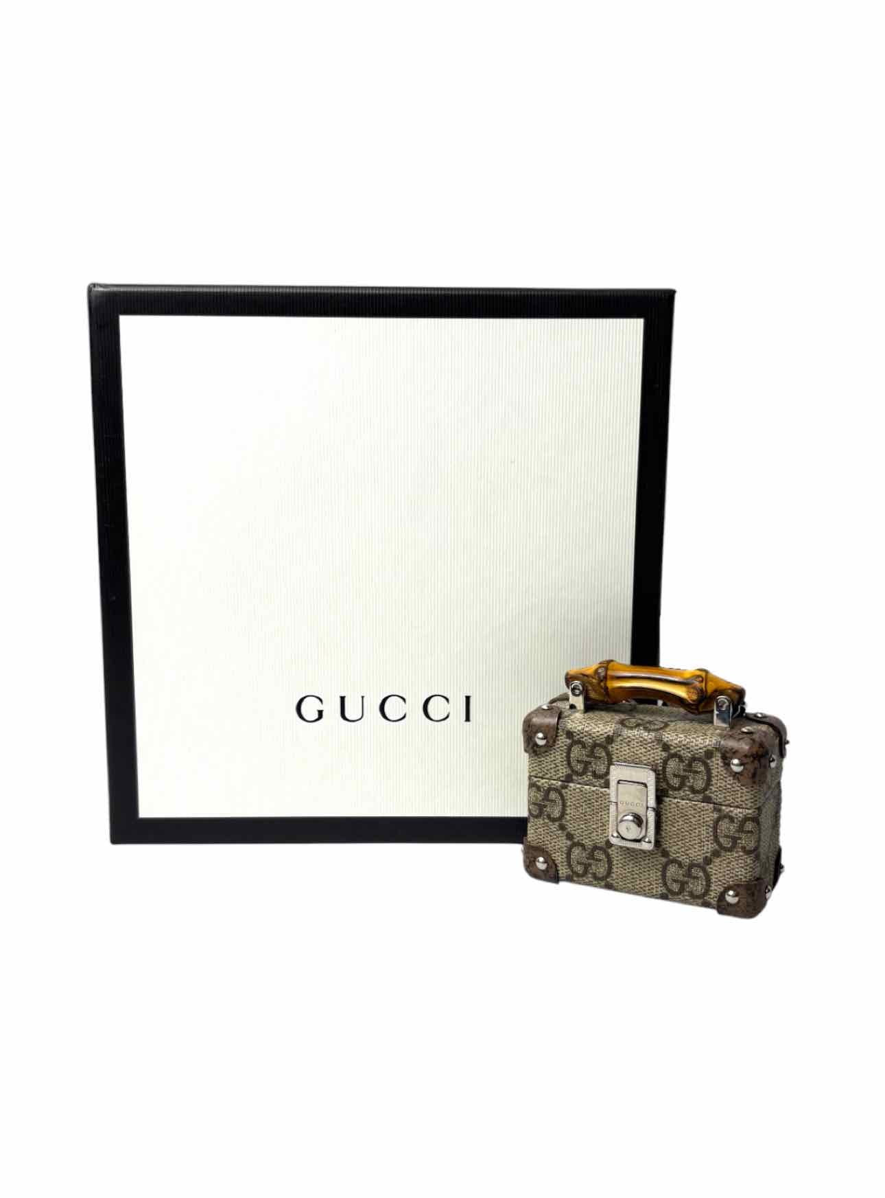 GUCCI airpodsケース Gucci GG Supreme AirPods Trunk Case Purse - Luxury Used Designer