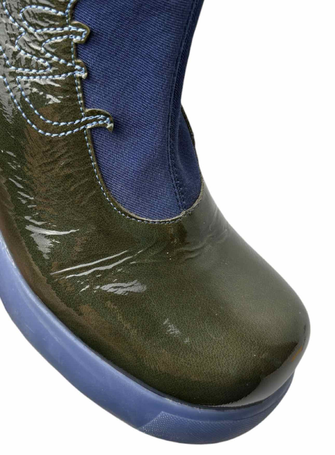 John Fluevog Size 8 Lena Parfait Patent Leather Ankle Boots