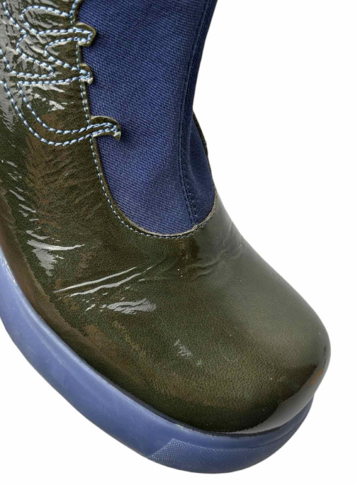 John Fluevog Size 8 Lena Parfait Patent Leather Ankle Boots