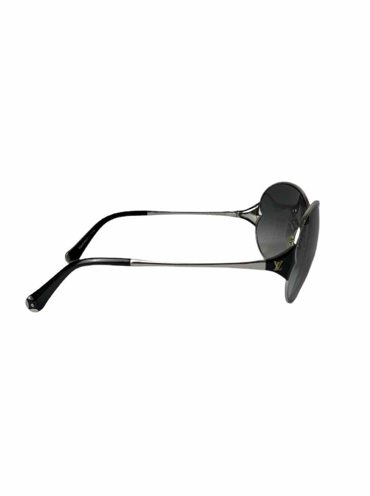 Louis Vuitton Daisy Sunglasses  Eyewear