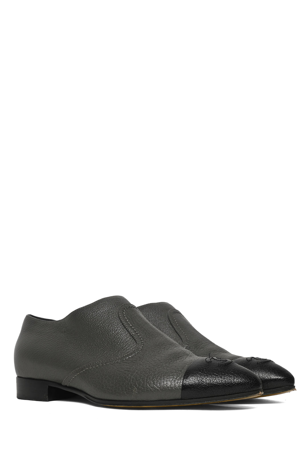 Chanel Size 37.5 Interlocking CC Logo Leather Oxfords