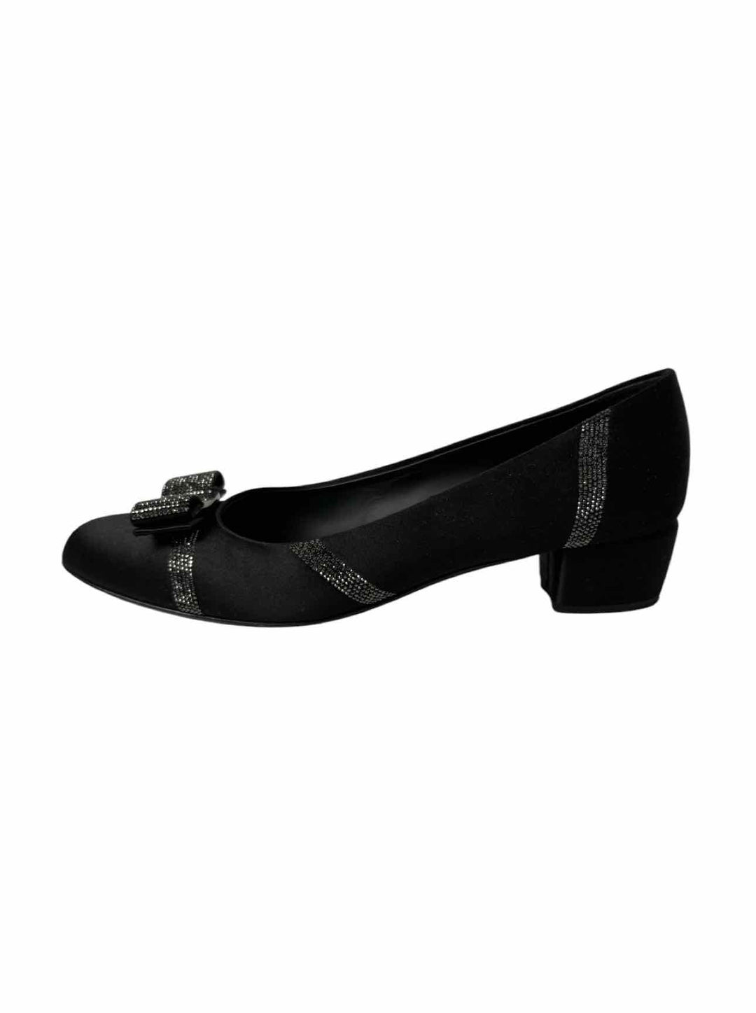 Ferragamo Size 8.5 Vara Bow Satin Rhinestone Trim  Pumps