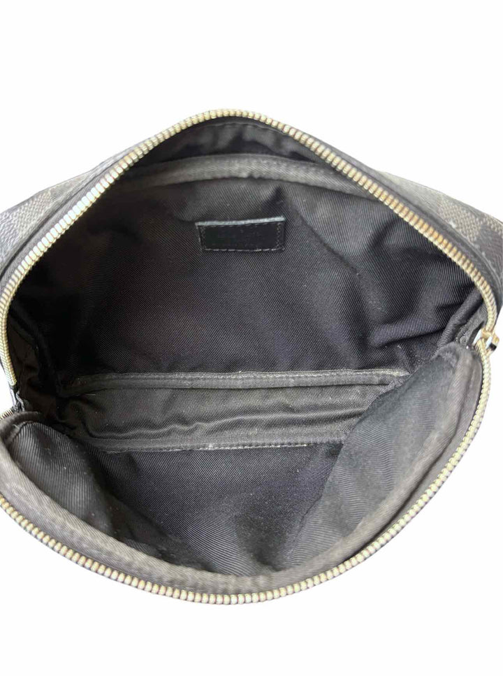 Louis Vuitton Scott Damier Graphite Messenger Crossbody