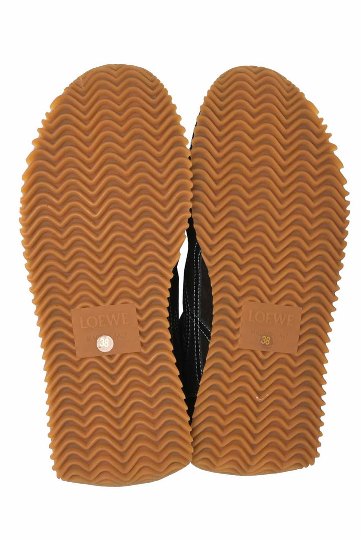 Loewe Size 38 Flow Runners