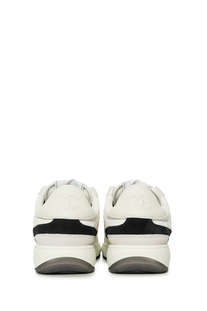 Chanel Size 39.5 Suede Fabric Calfskin Womens CC Sneaker