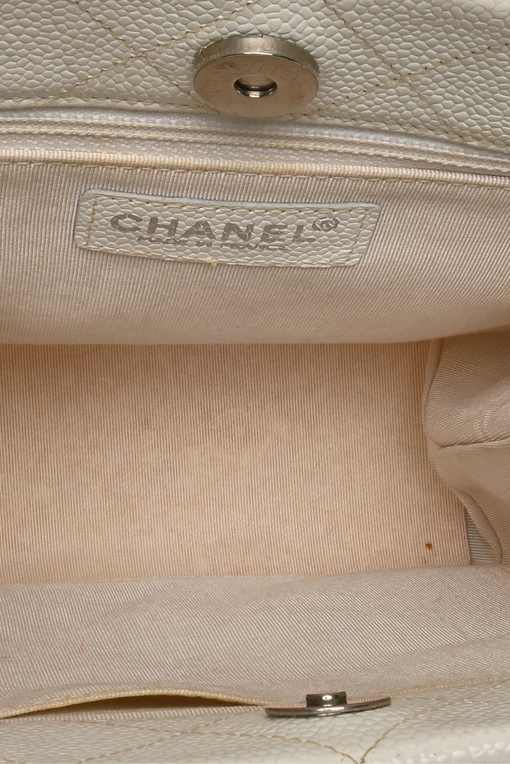 Chanel 2000-2002 Caviar Quilted CC Shoulder Bag
