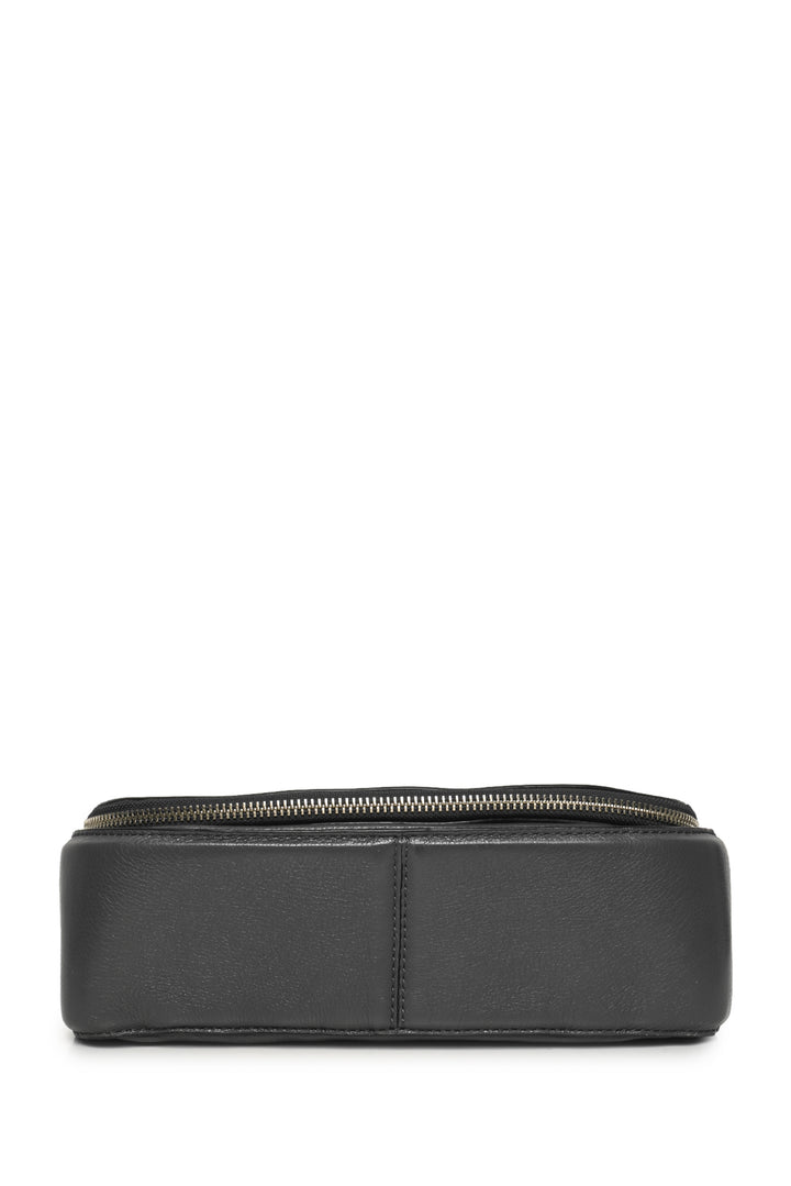 Marc Jacobs Pebbled Leather Recruit Nomad Saddle Crossbody Bag