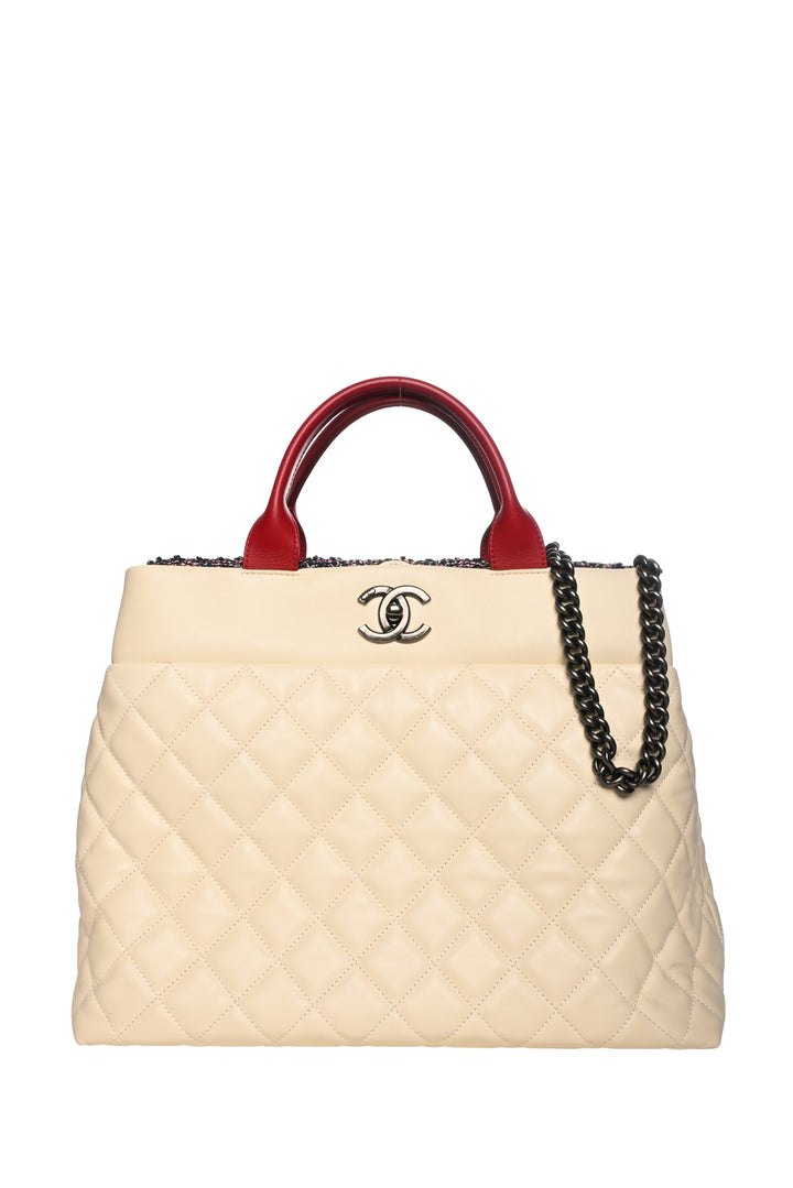 Chanel 2016-2017 Calfskin Tweed Quilted Large Portobello Tote