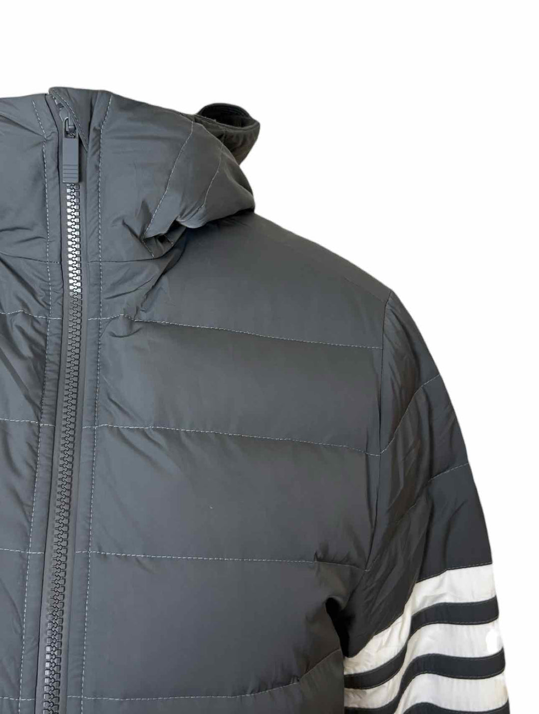 Thom Browne Size 40 Grey Down-Filled Puffer Jacket