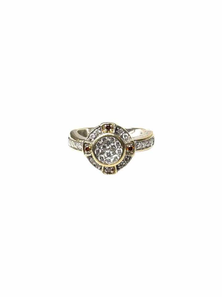 Size 7 19K Diamond Ring