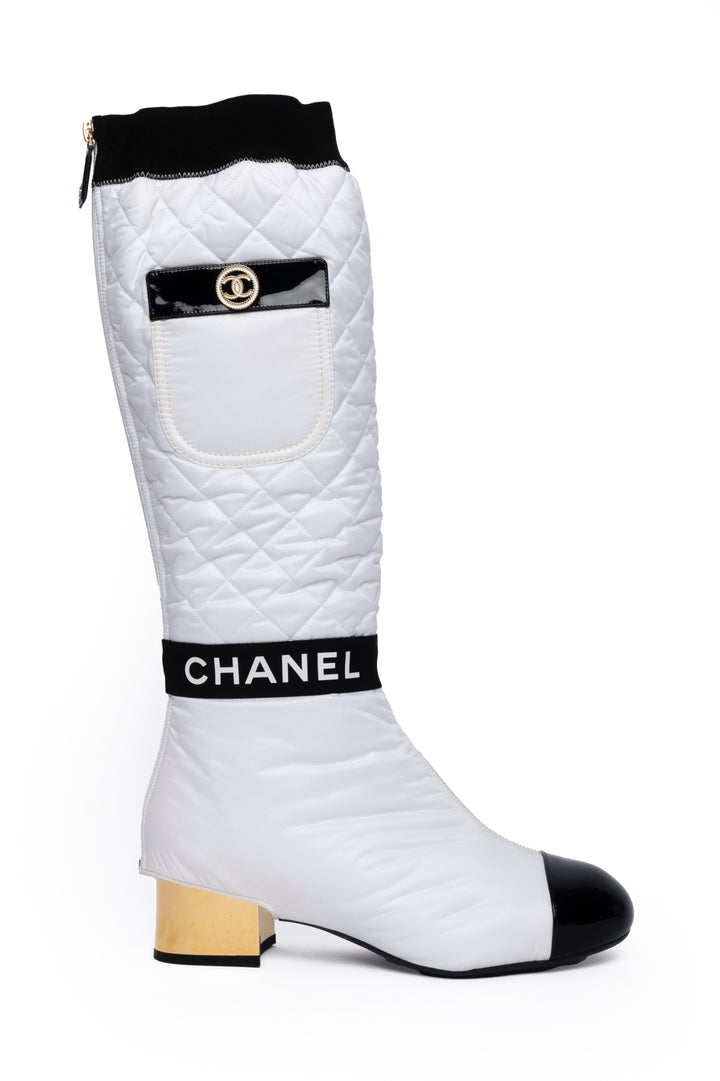 Chanel Size 39 2021 Interlocking CC Logo Convertible High Boots