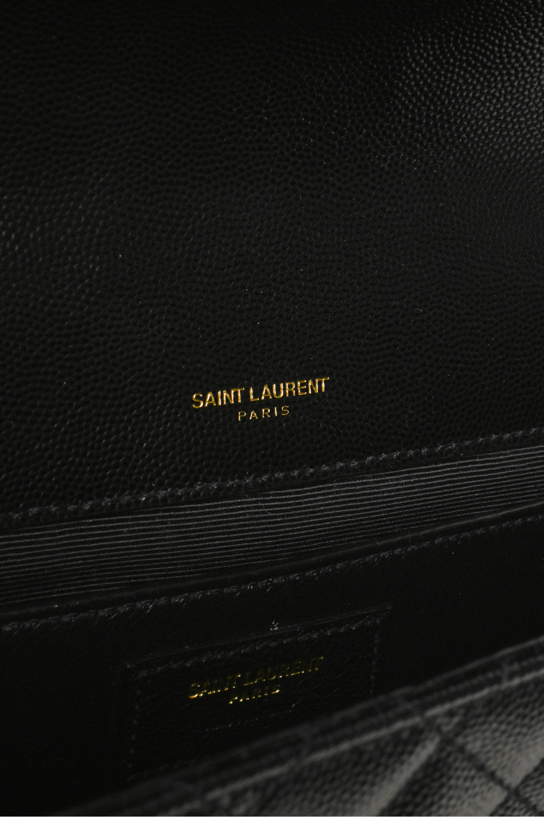 Saint Laurent 2019 Medium Quilted Grain De Poudre Leather Envelope Shoulder Bag
