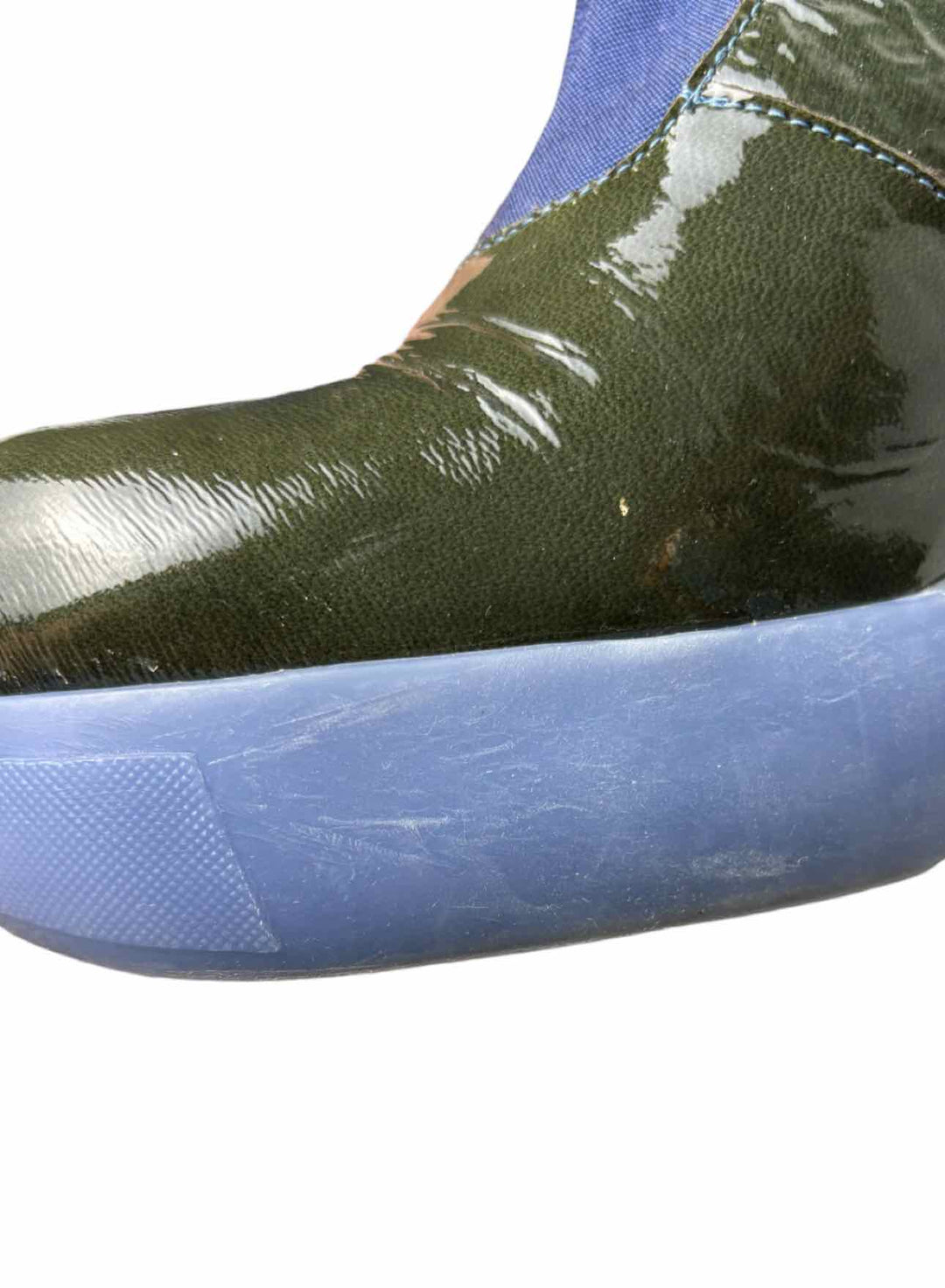 John Fluevog Size 8 Lena Parfait Patent Leather Ankle Boots