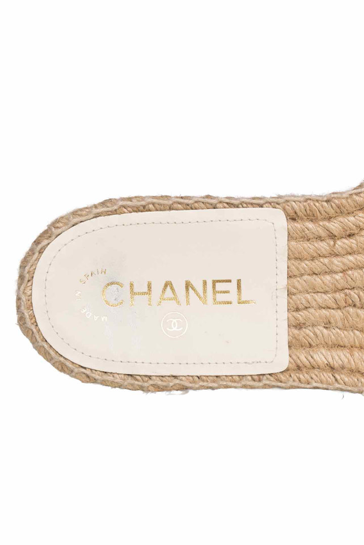 Chanel Size 41 Chain Espadrille Slip On Sandals
