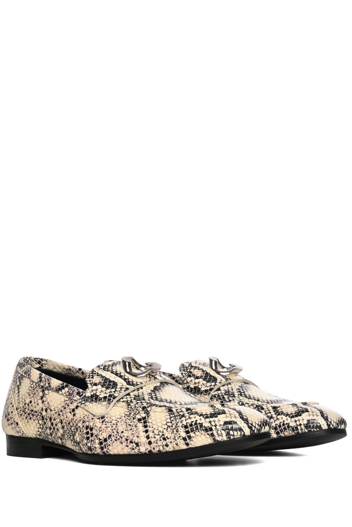 Givenchy Size 37 Loafers