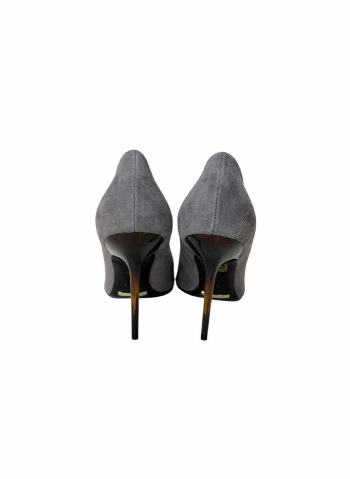 Burberry Size 35 Suede Pumps