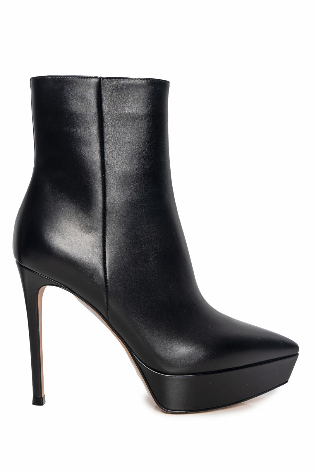 Gianvito Rossi Size 37 Ankle Boots