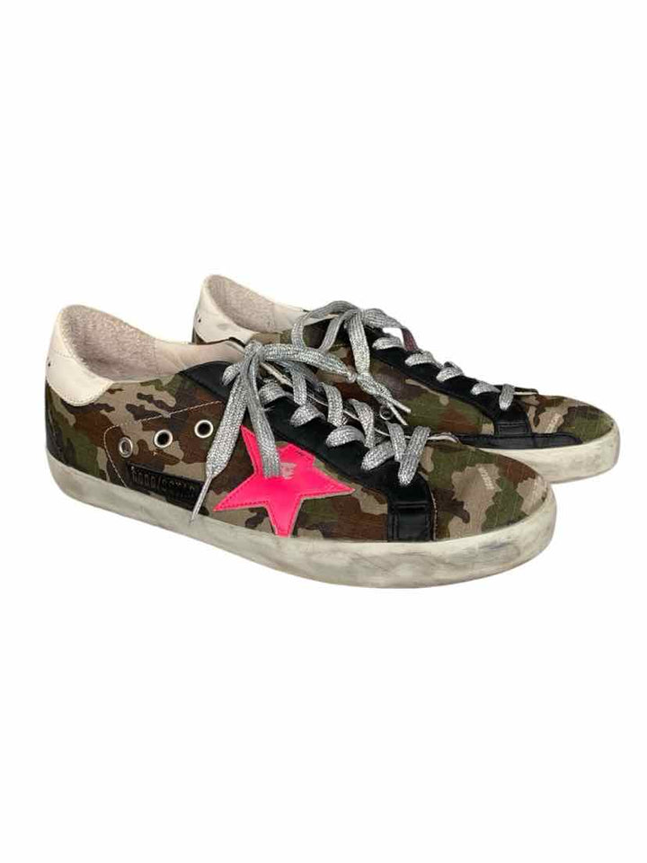 Golden Goose Size 39 Sneaker