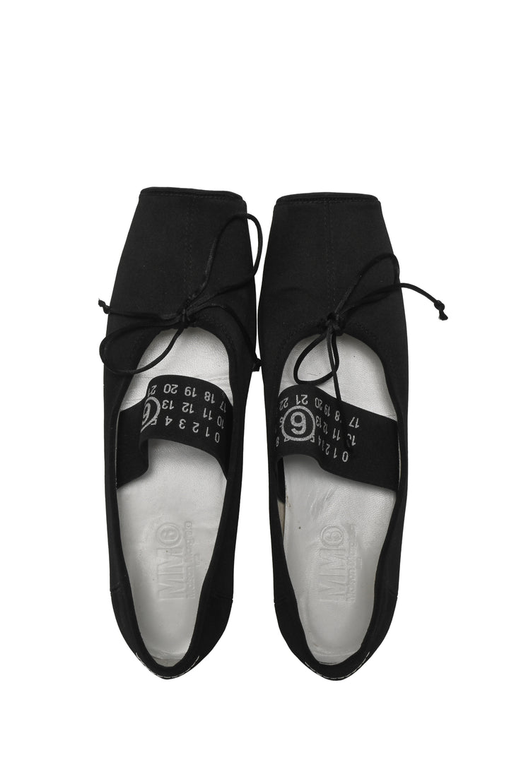 Maison Martin Margiela Size 38.5 Logo Square Toe Satin Pointe Ballerina Flats