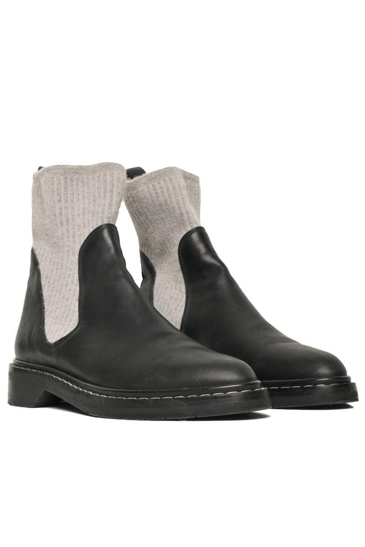 The Row Size 35.5 Fara Chelsea Ankle Boots