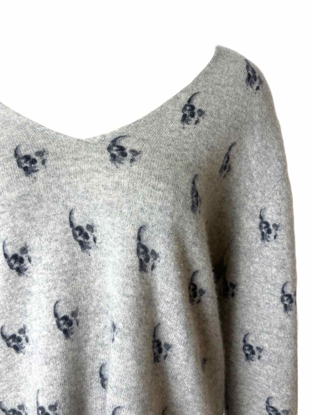 Skull Cashmere Skull Pattern V-neck Size M Sweater