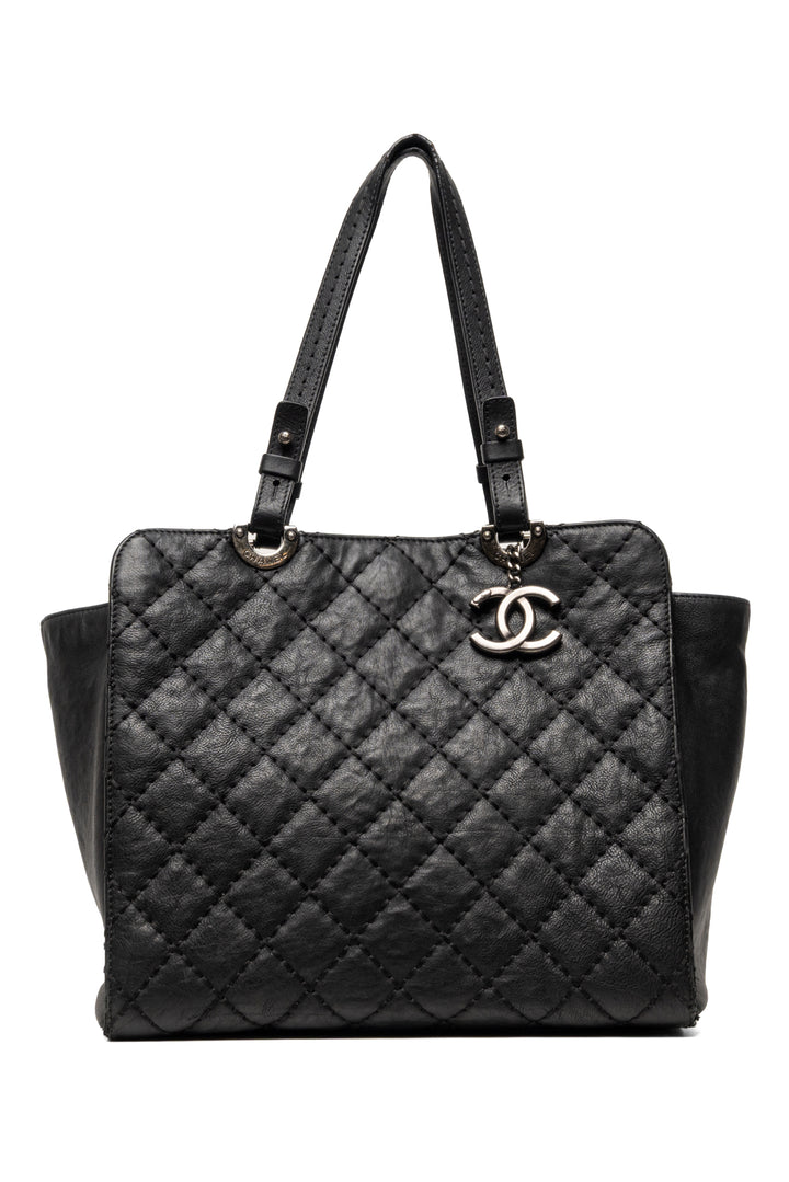 Chanel 2015-2016 Quilted Leather Tote