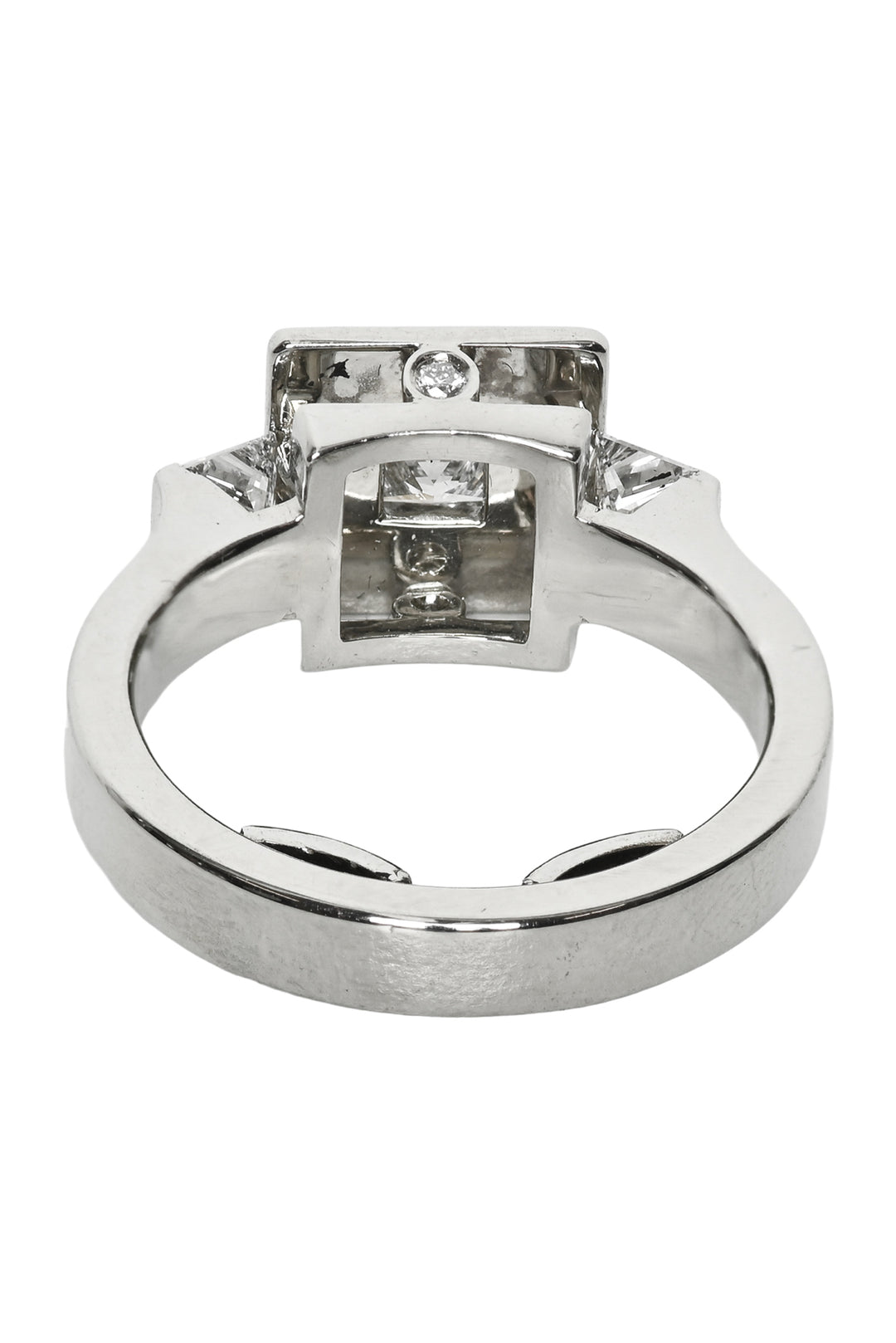 Stittgen Size 5 19k White Gold Diamond Ring