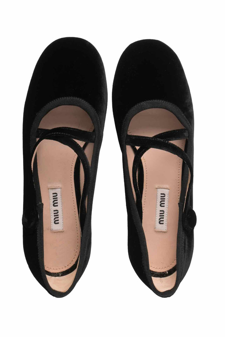Miu Miu Size 36 Velvet Ballet Flats