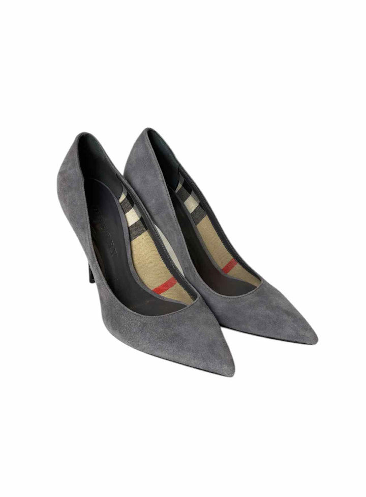 Burberry Size 35 Suede Pumps