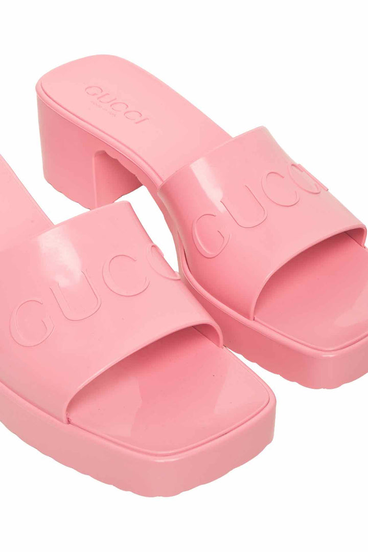 Gucci Size 37 Logo Rubber Sandals