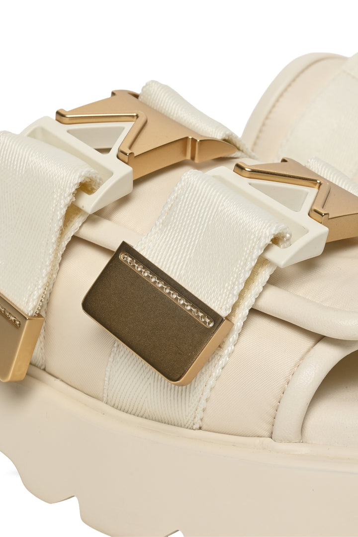 Bottega Veneta Size 39 Nylon Flash Slides