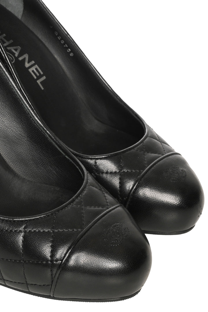 Chanel Size 36 Quilted CC Cap Toe Pumps