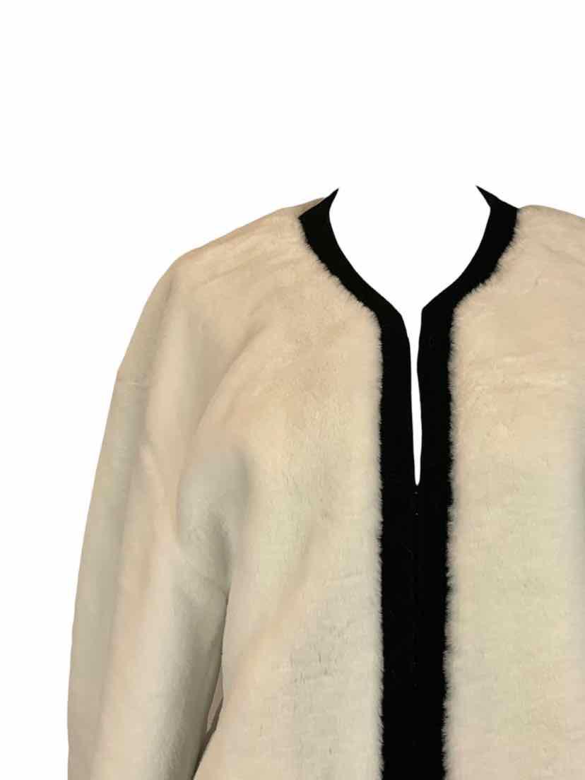 Welldone Size S White Faux-Fur Round Neck Jacket