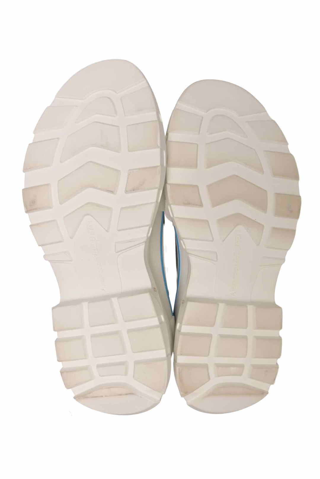 Alexander Mcqueen Size 42 Tread Slick Low Lace Up Sneaker