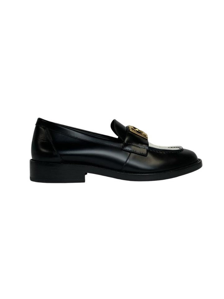 Chanel Size 39.5 CC Logo Two Tone Smooth Leather Loafers