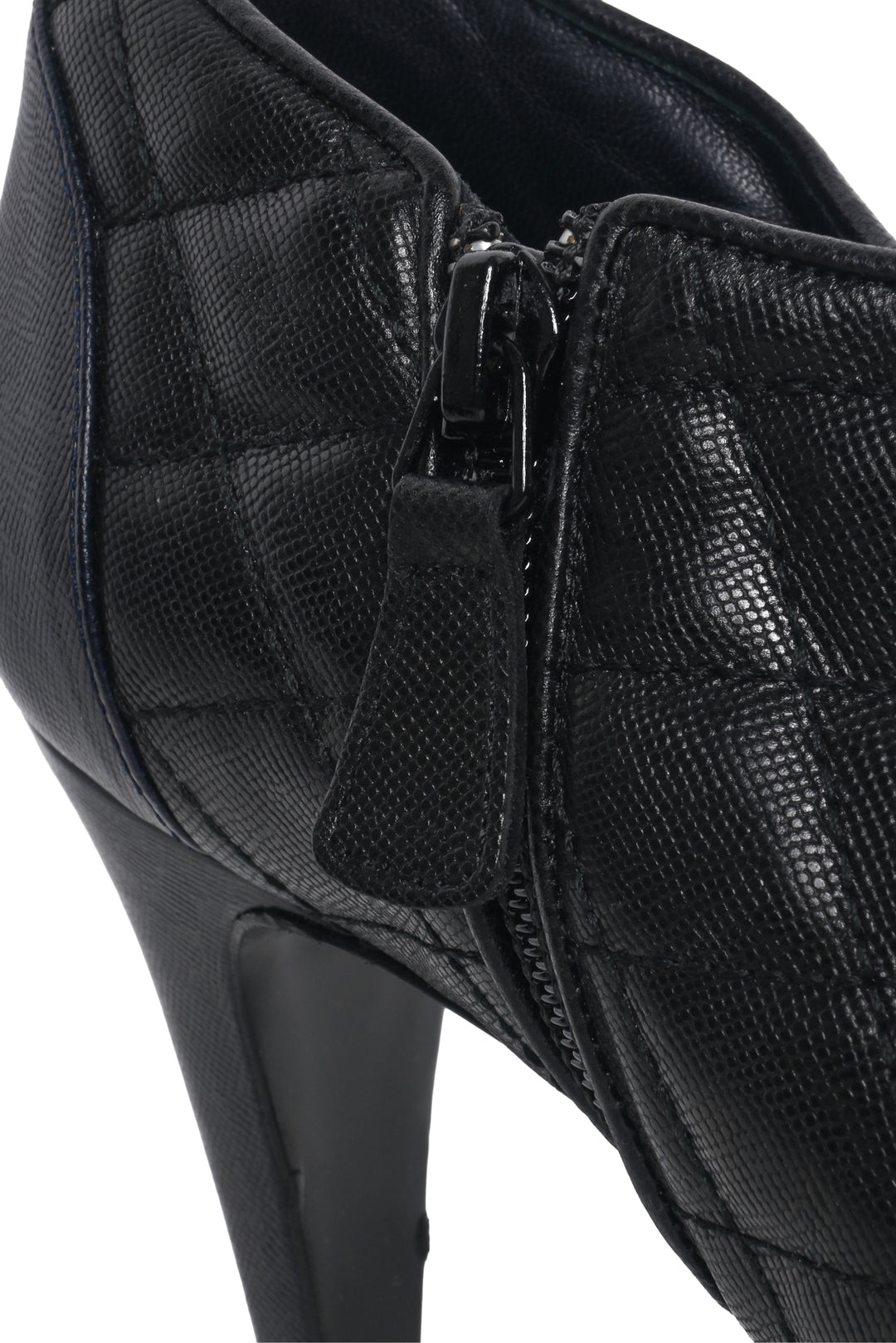 Chanel Size 39.5 Interlocking CC Logo Ankle Boots