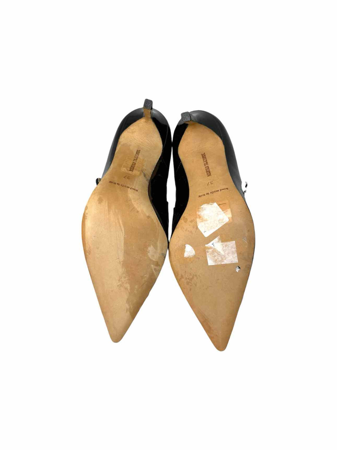 Manolo Blahnik Size 37 Patent Pumps