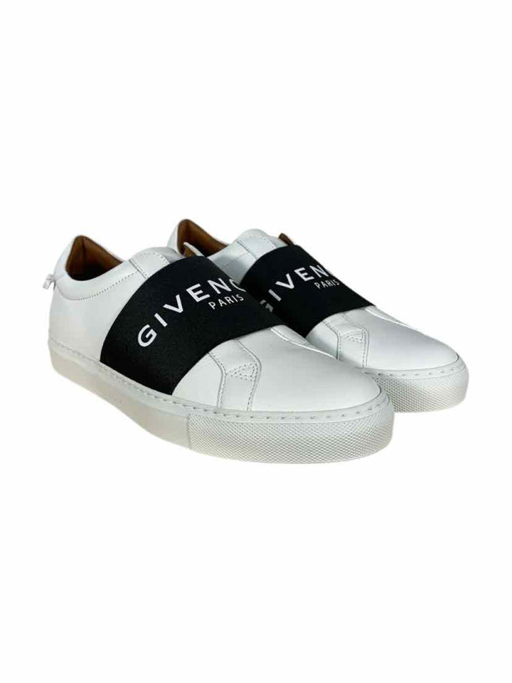 Givenchy Size 39 Sneaker