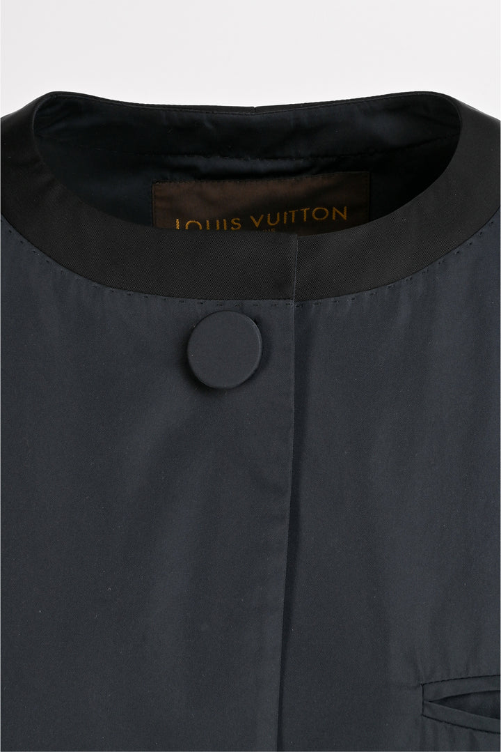 Louis Vuitton Size 40 Quarter Sleeve Button Up Midi Coat