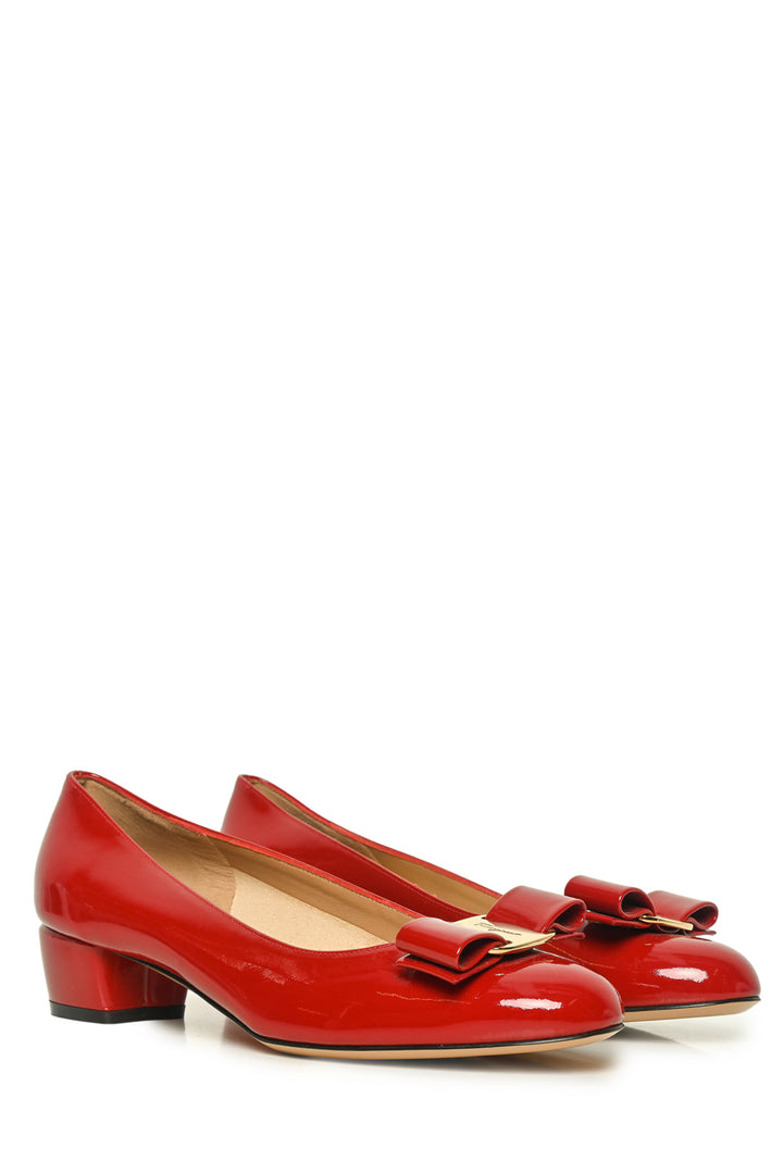 Ferragamo Size 5 Vara Bow Pumps