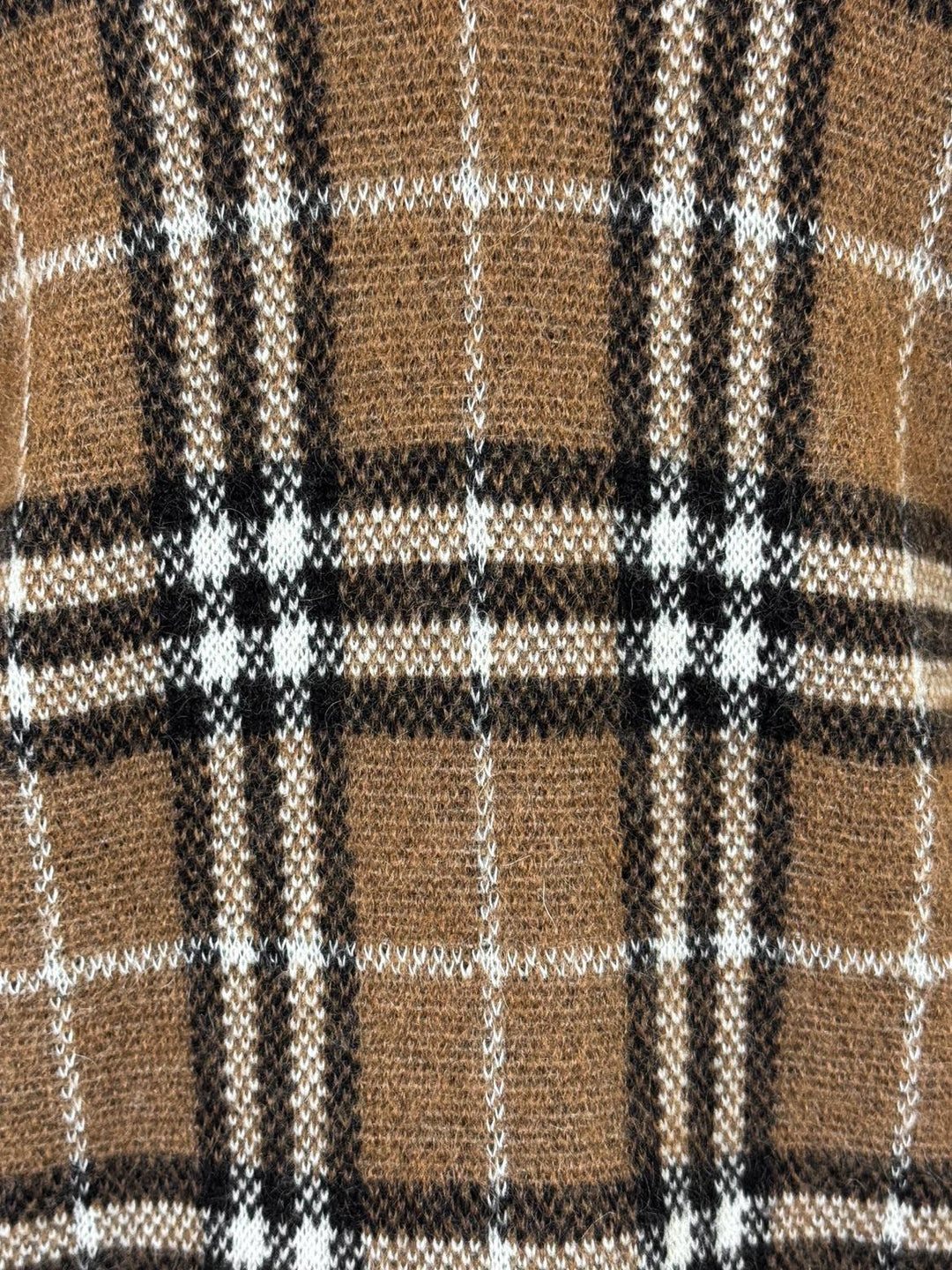 Burberry Size M Men's Cashmere & Mohair Check & Leopard Print V-Neck Sweater