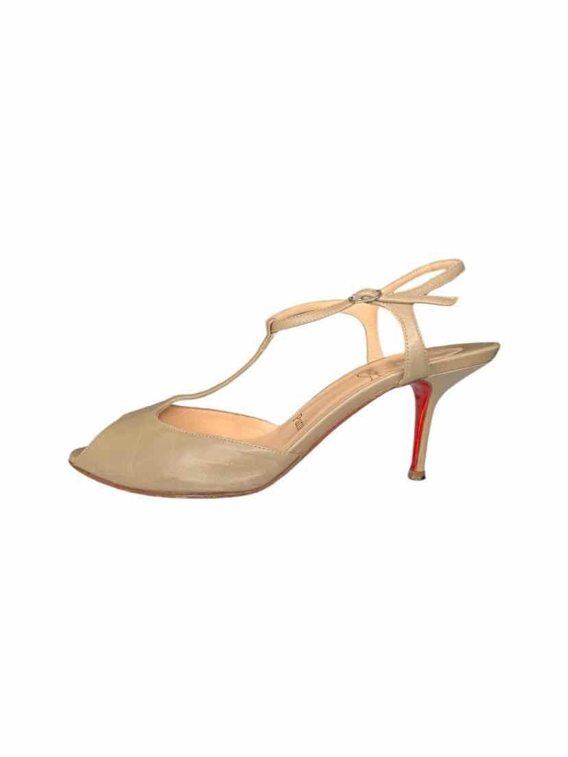 Christian Louboutin Size 38.5 Pumps